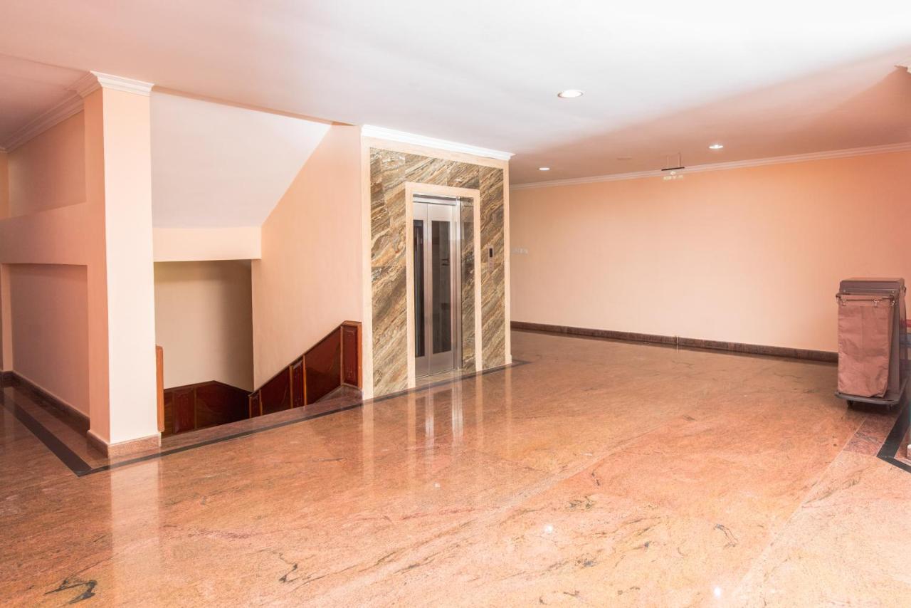 Kallada Golden Hotel Thrissur エクステリア 写真