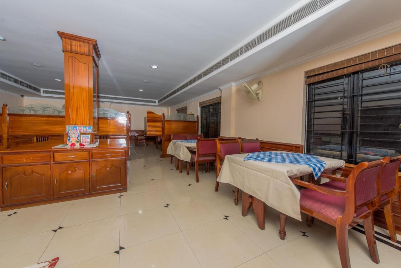 Kallada Golden Hotel Thrissur エクステリア 写真